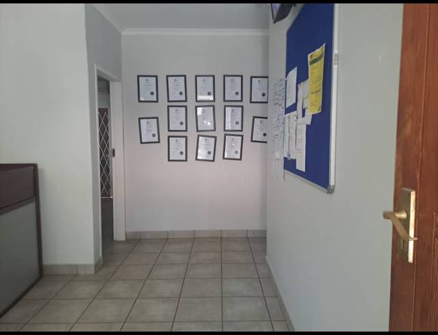 152M² OFFICE FOR SALE IN BO-DORP